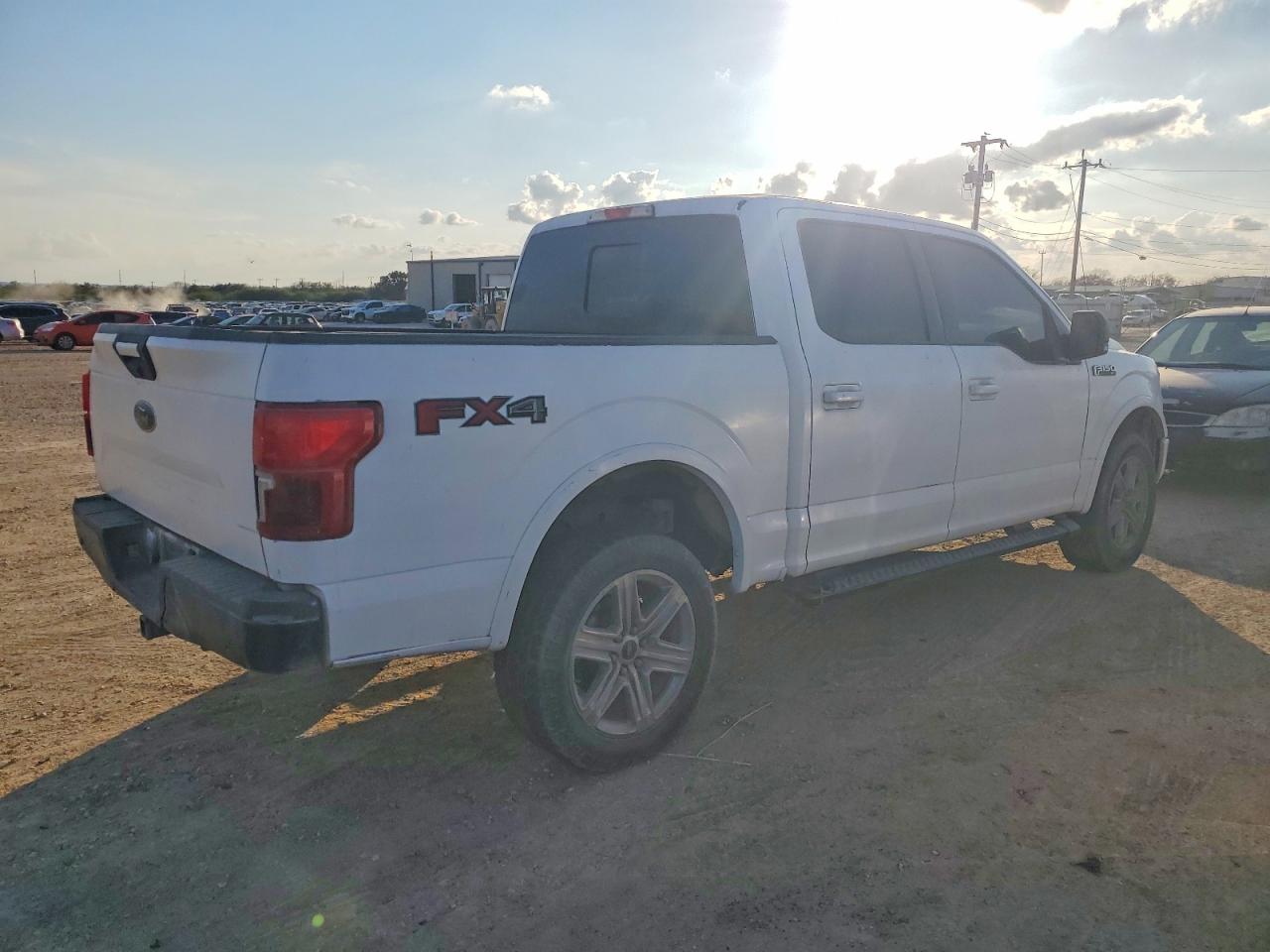 2018 FORD F150 SUPERCREW photo 3