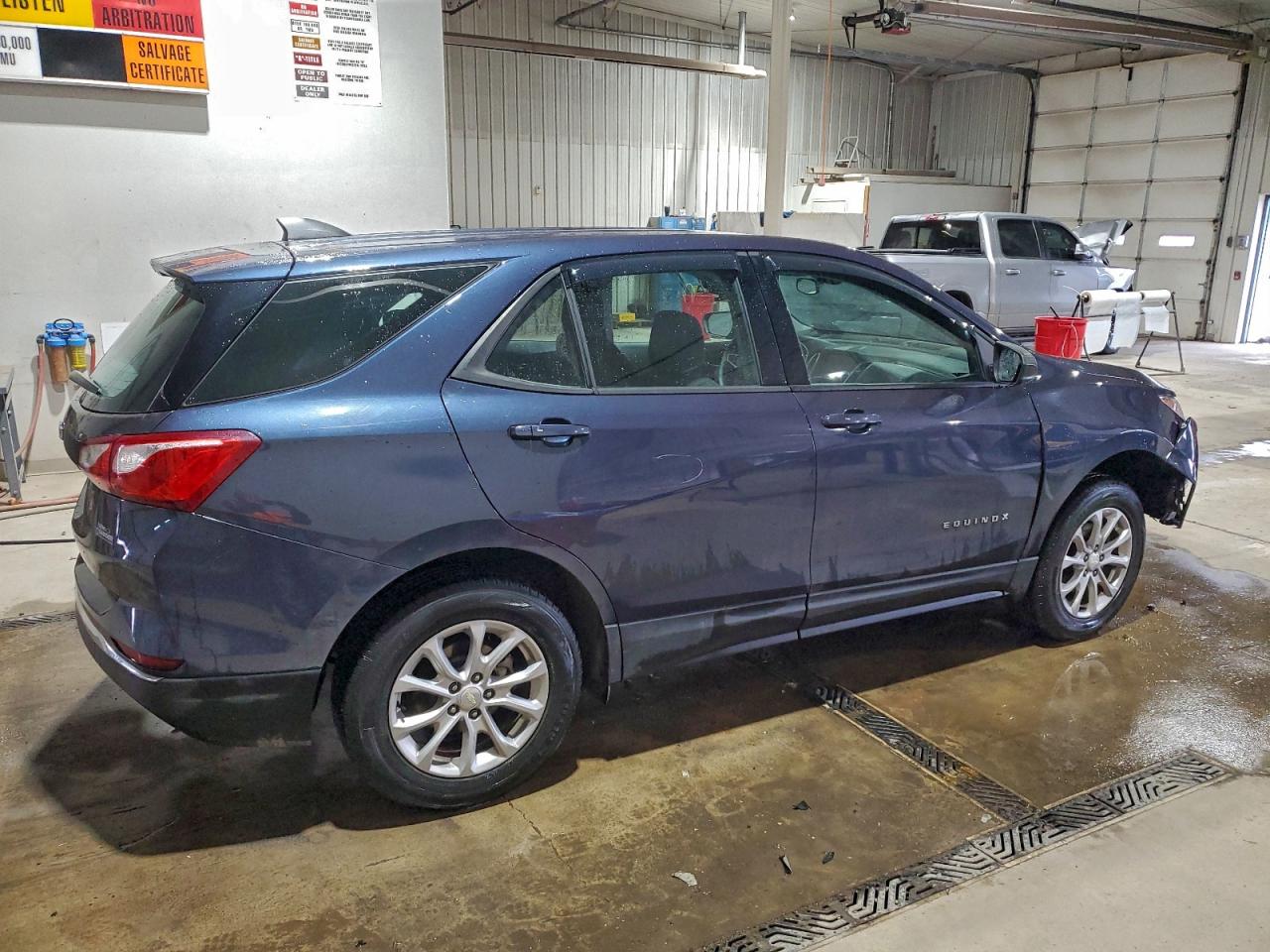 2018 CHEVROLET EQUINOX LS photo 3