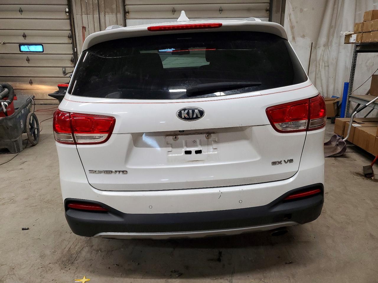 2017 KIA SORENTO EX photo 6
