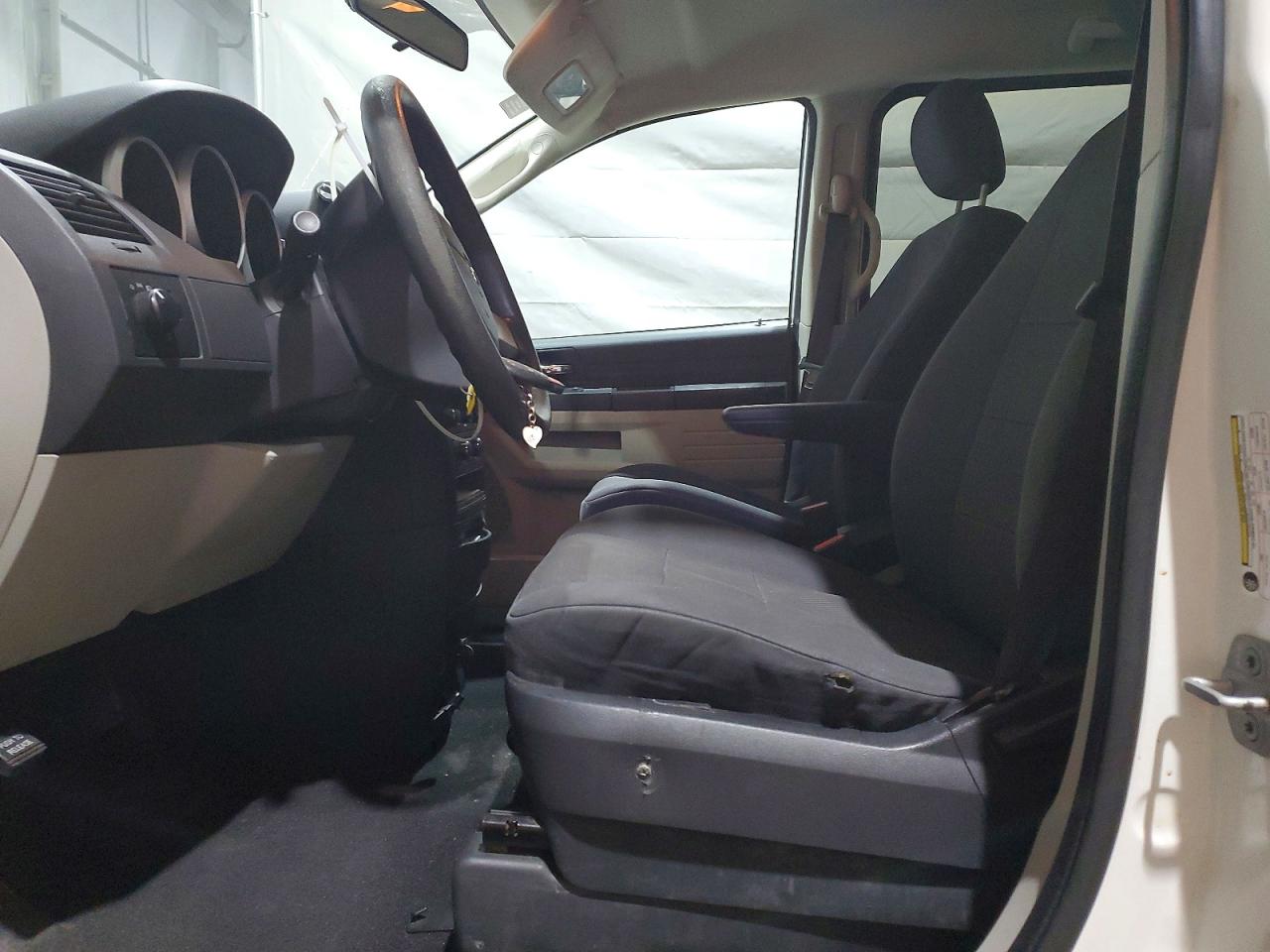 2008 DODGE GRAND CARAVAN SE photo 7