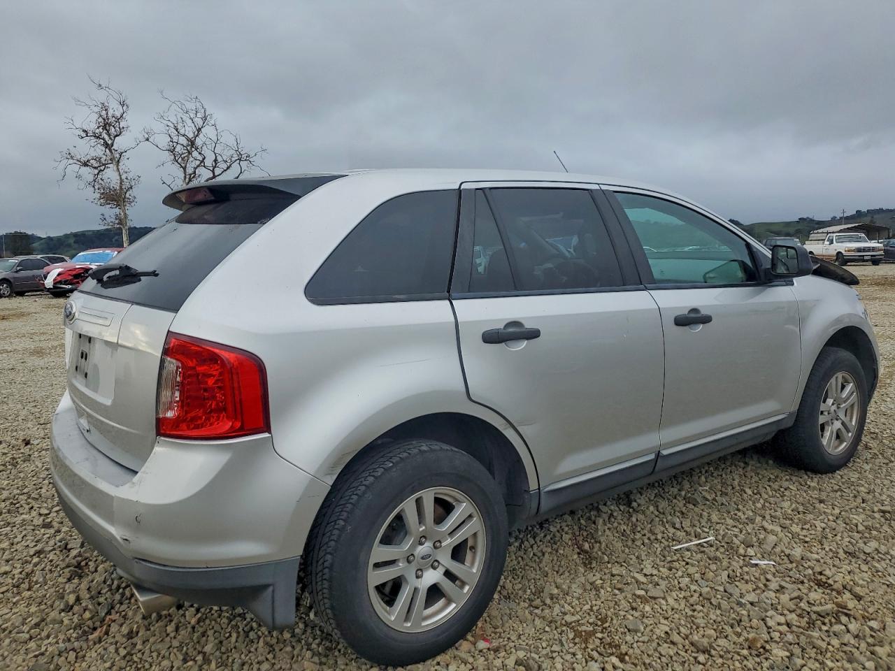 2011 FORD EDGE SE photo 3