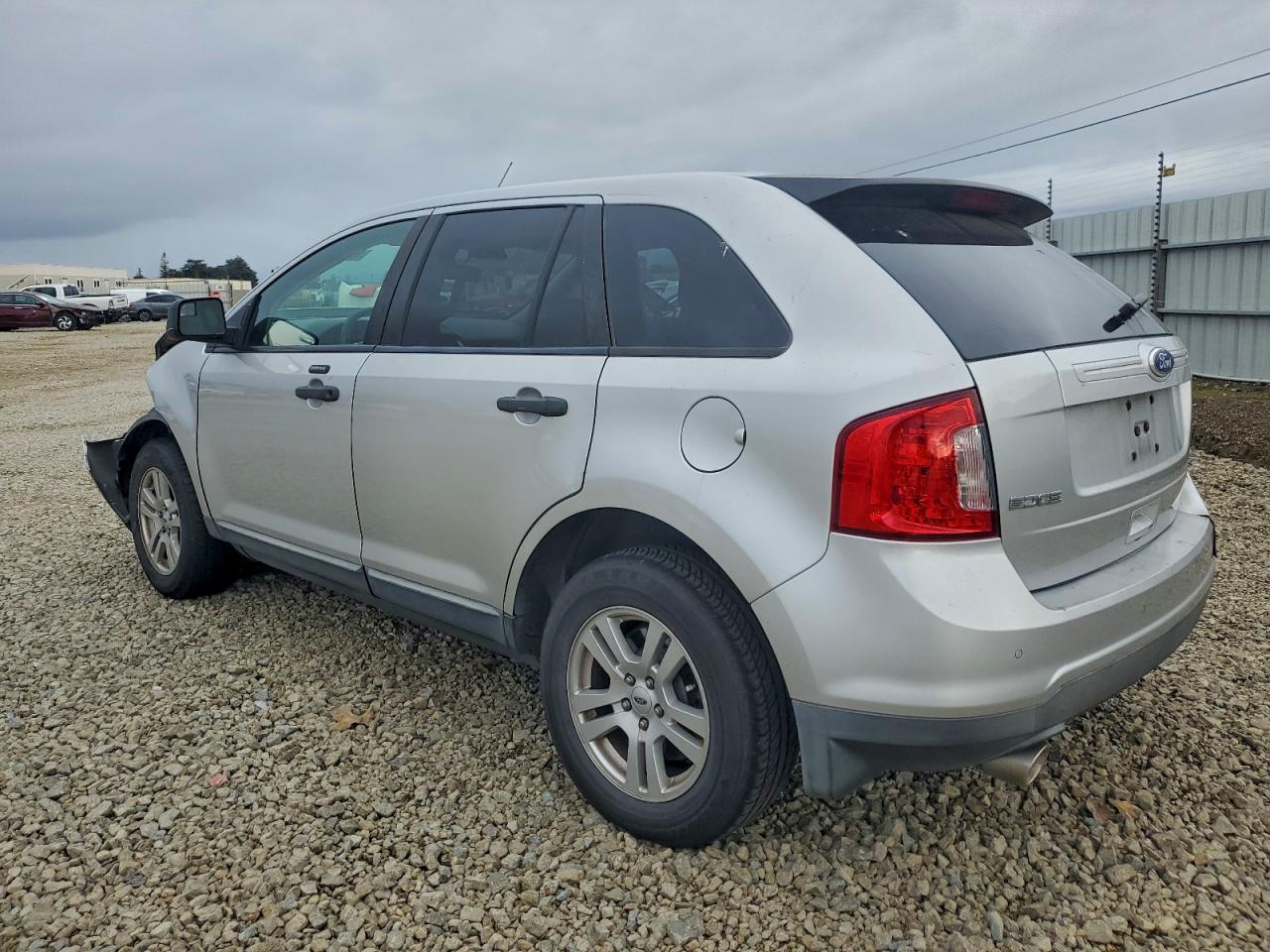 2011 FORD EDGE SE photo 2