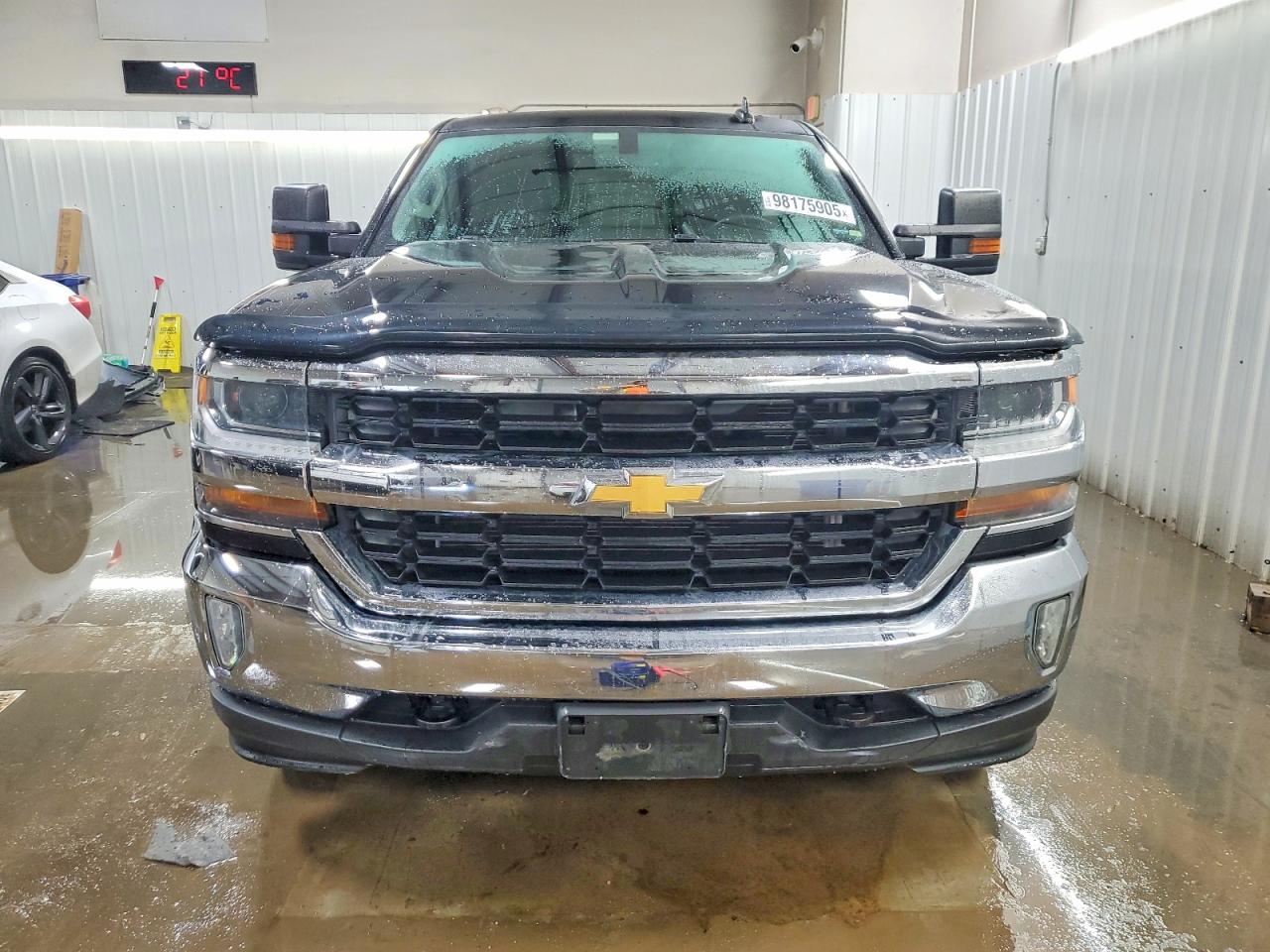 2016 CHEVROLET SILVERADO K1500 LT photo 5