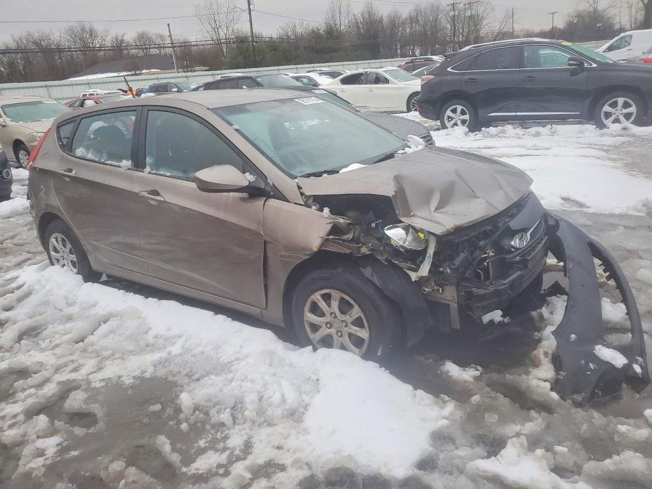2014 HYUNDAI ACCENT GLS photo 7