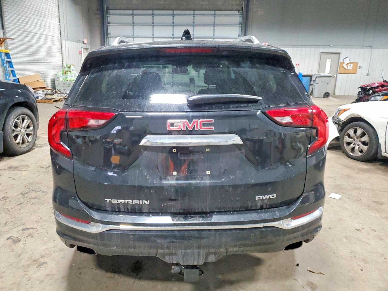 2018 GMC TERRAIN DENALI photo 6