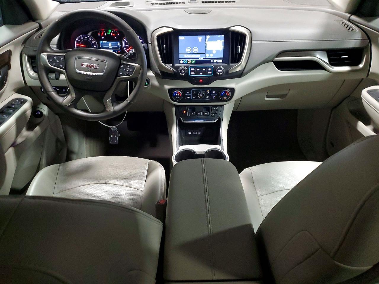 2018 GMC TERRAIN DENALI photo 8