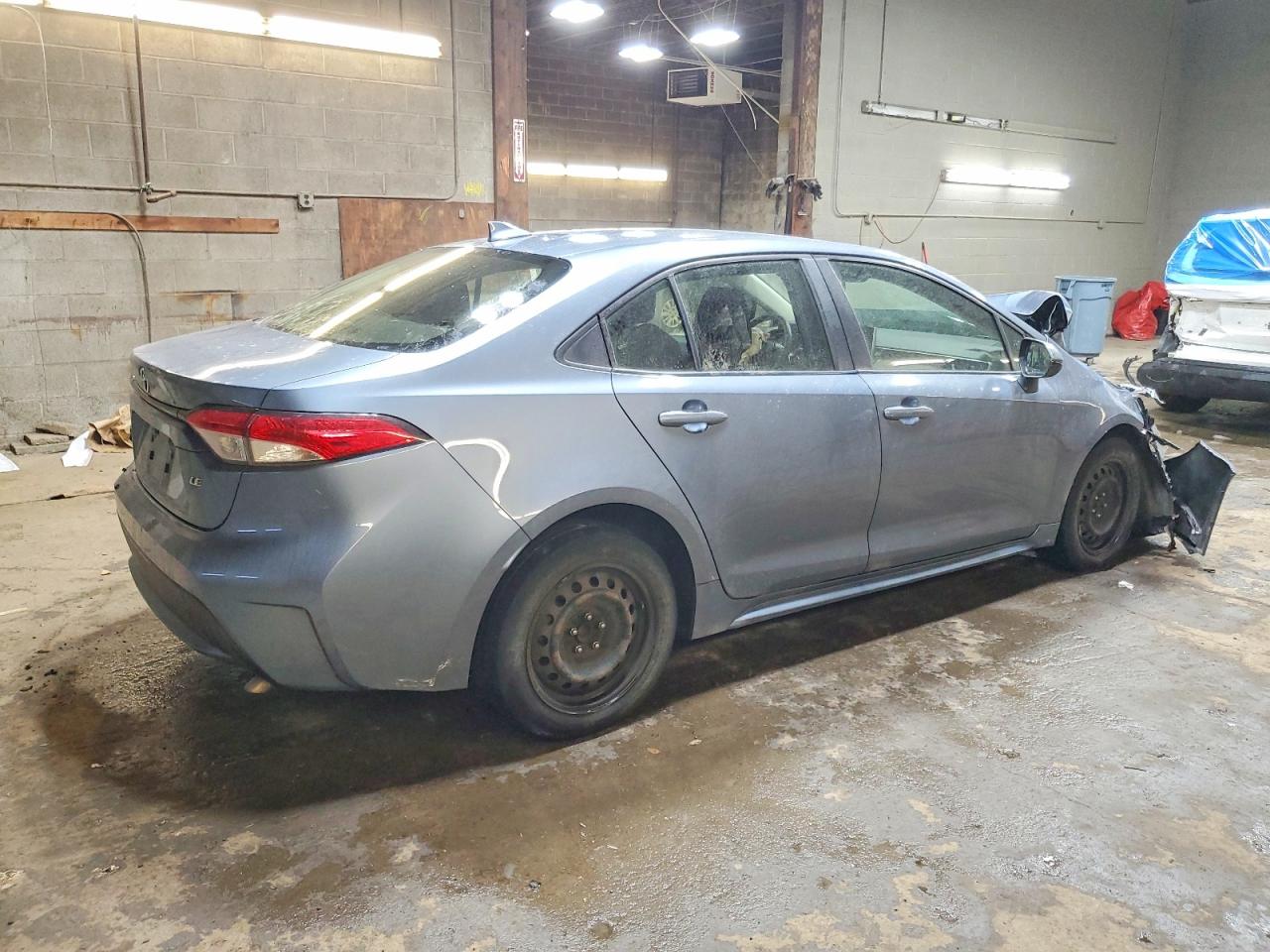 2020 TOYOTA COROLLA LE photo 3