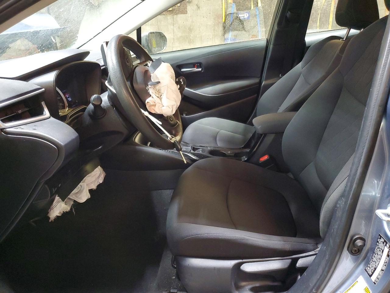 2020 TOYOTA COROLLA LE photo 7