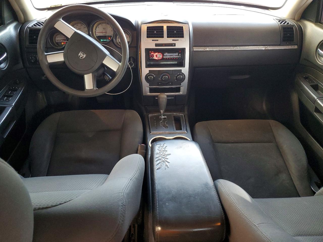 2010 DODGE CHARGER SXT photo 8