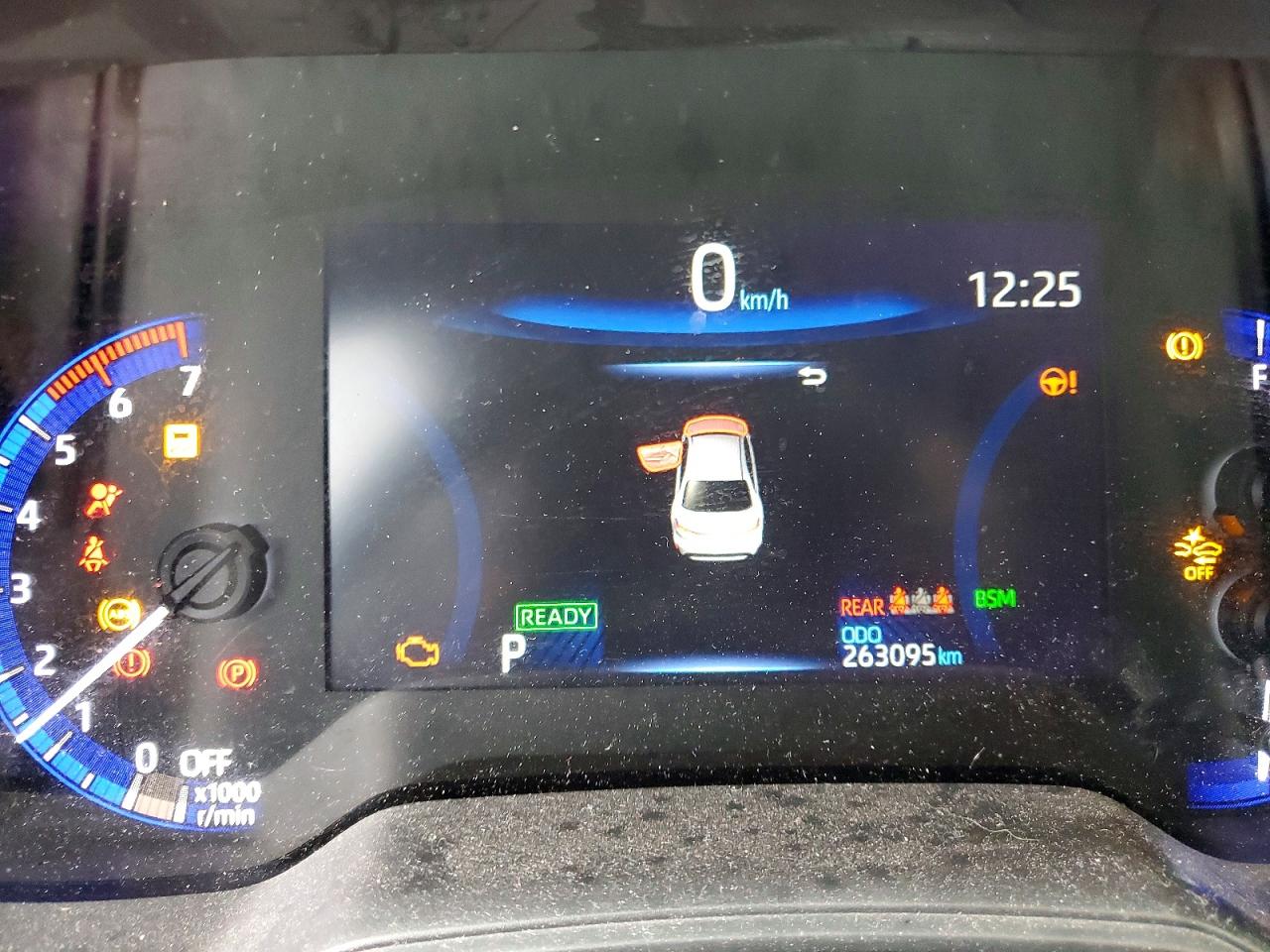 2020 TOYOTA COROLLA LE photo 9