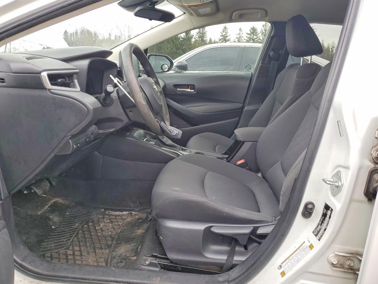 2020 TOYOTA COROLLA LE photo 7