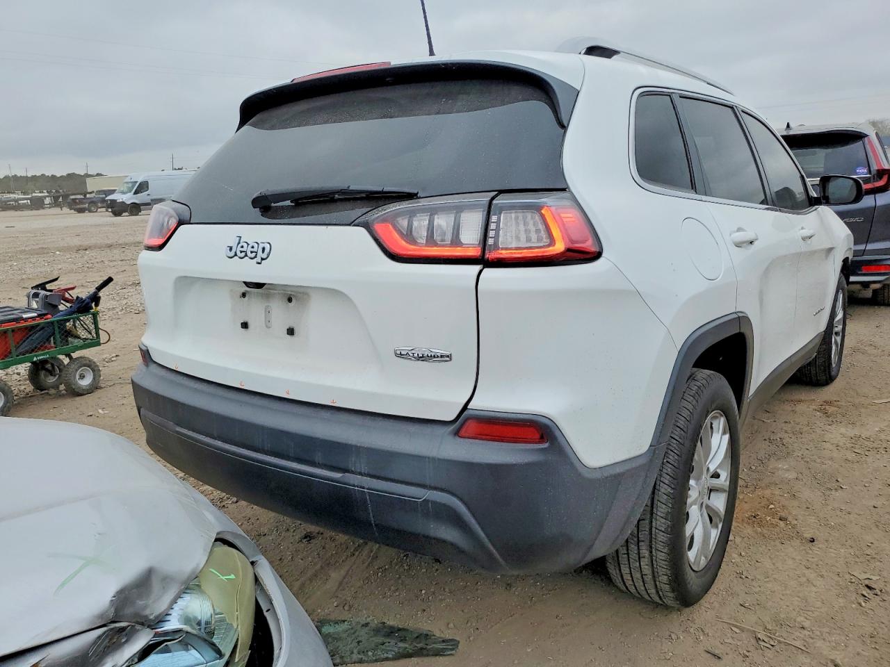2019 JEEP CHEROKEE LATITUDE photo 6