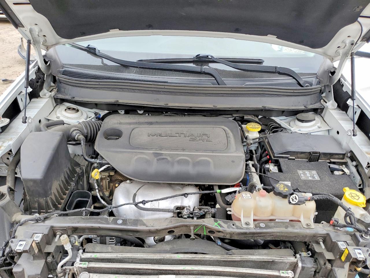 2019 JEEP CHEROKEE LATITUDE photo 11