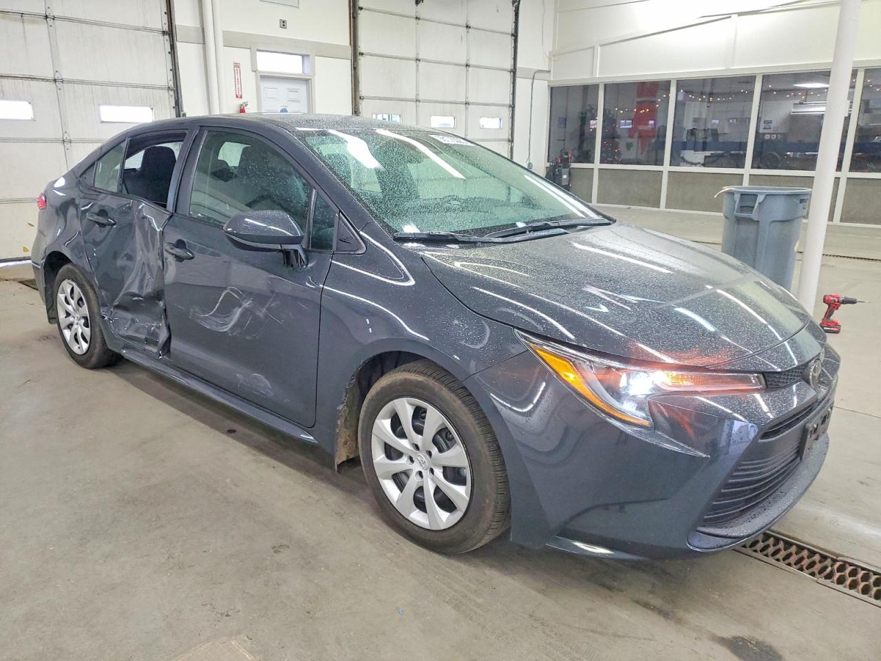 2024 TOYOTA COROLLA LE photo 4