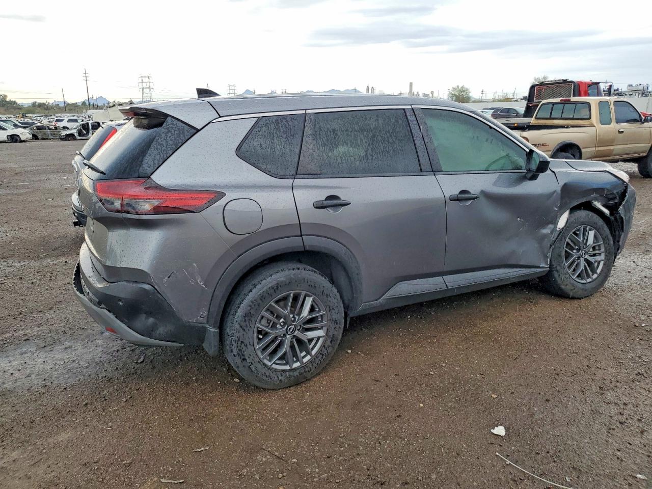 2023 NISSAN ROGUE S photo 3