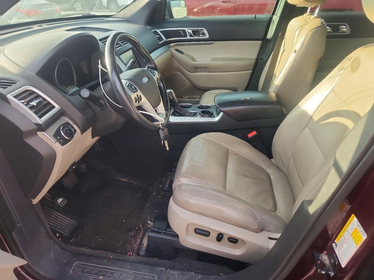 2011 FORD EXPLORER XLT photo 7
