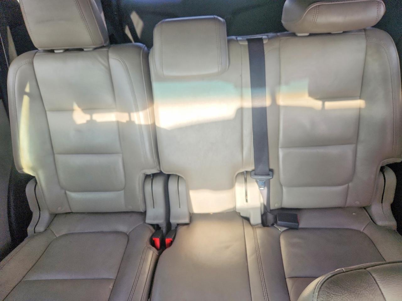2011 FORD EXPLORER XLT photo 10