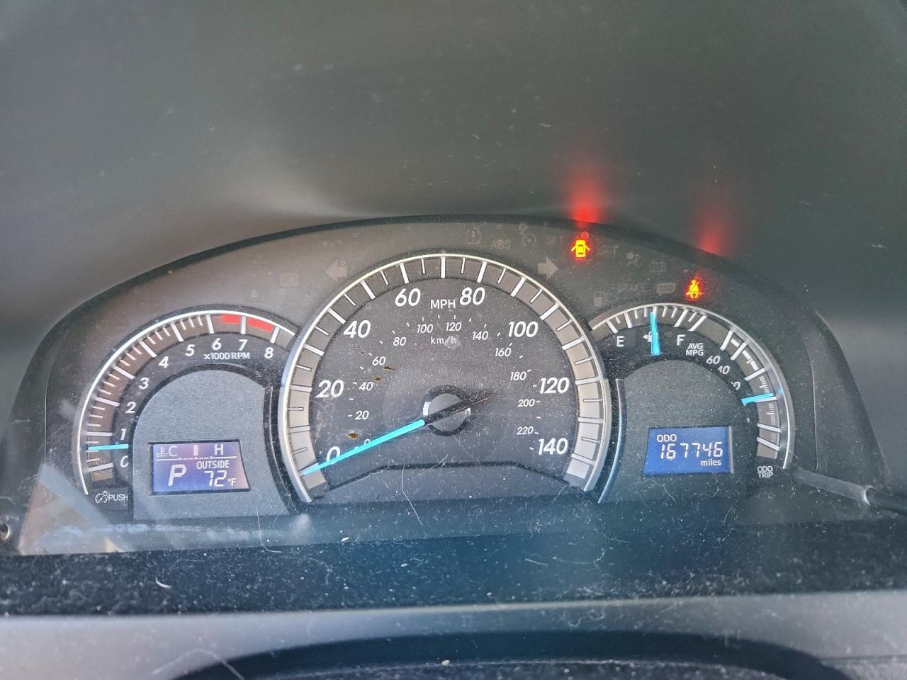 2014 TOYOTA CAMRY L photo 9