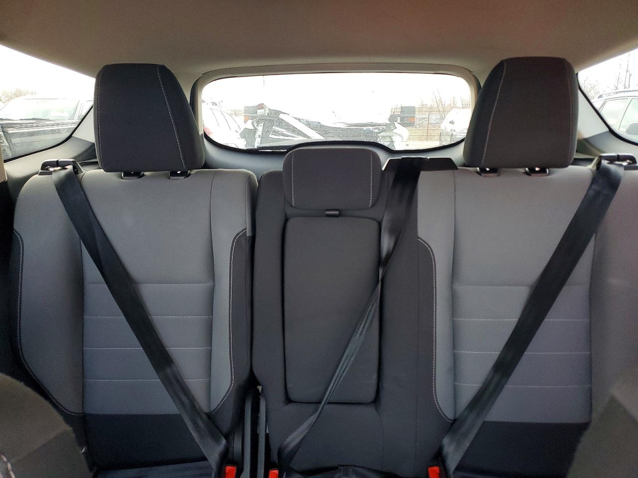 2016 FORD ESCAPE SE photo 10