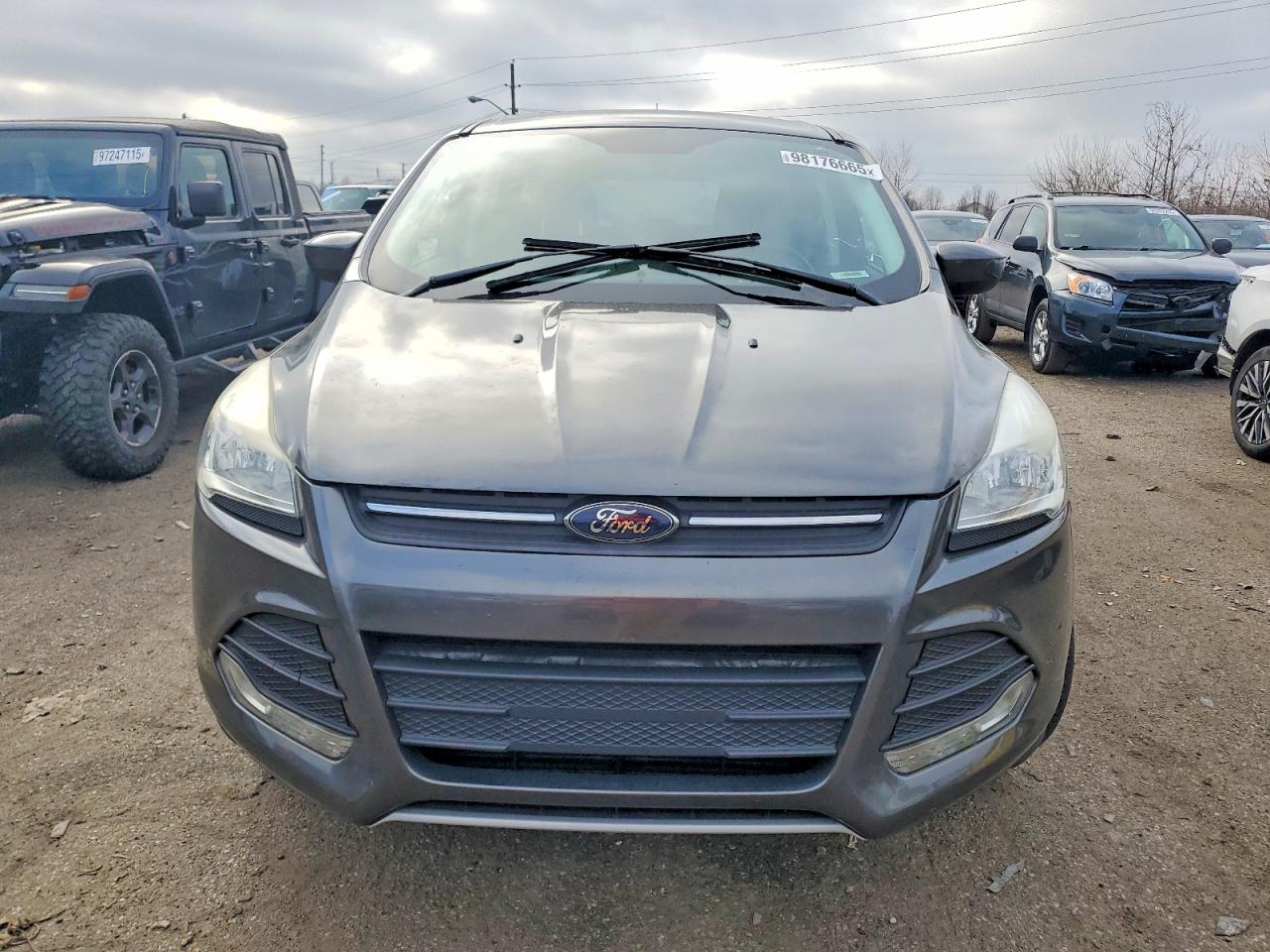 2016 FORD ESCAPE SE photo 5