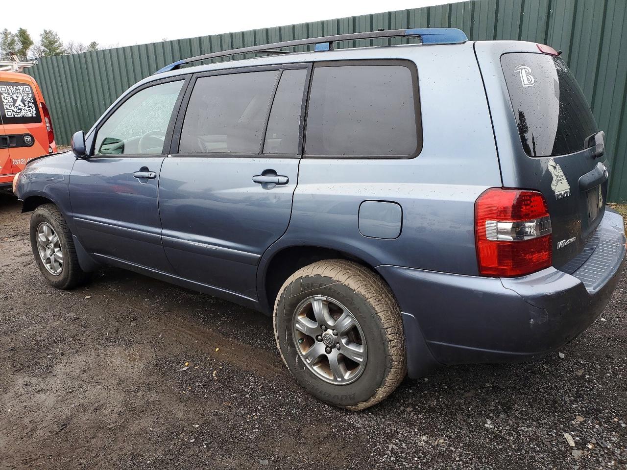 2005 TOYOTA HIGHLANDER BASE photo 2