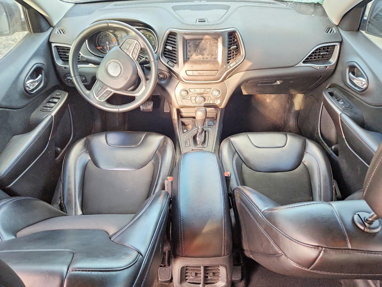 2019 JEEP CHEROKEE LATITUDE PLUS photo 8