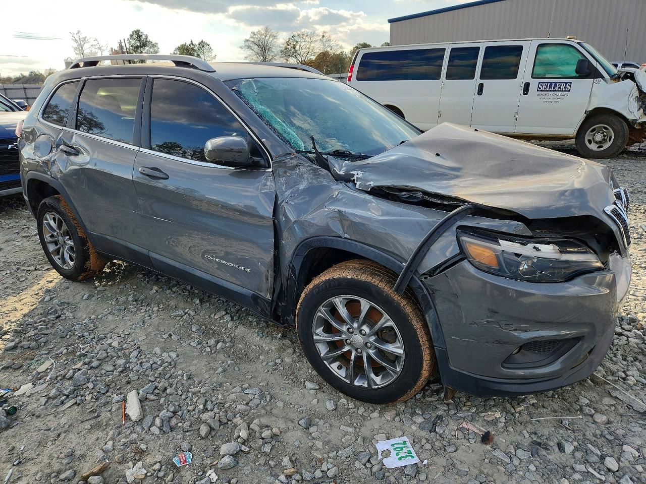 2019 JEEP CHEROKEE LATITUDE PLUS photo 4