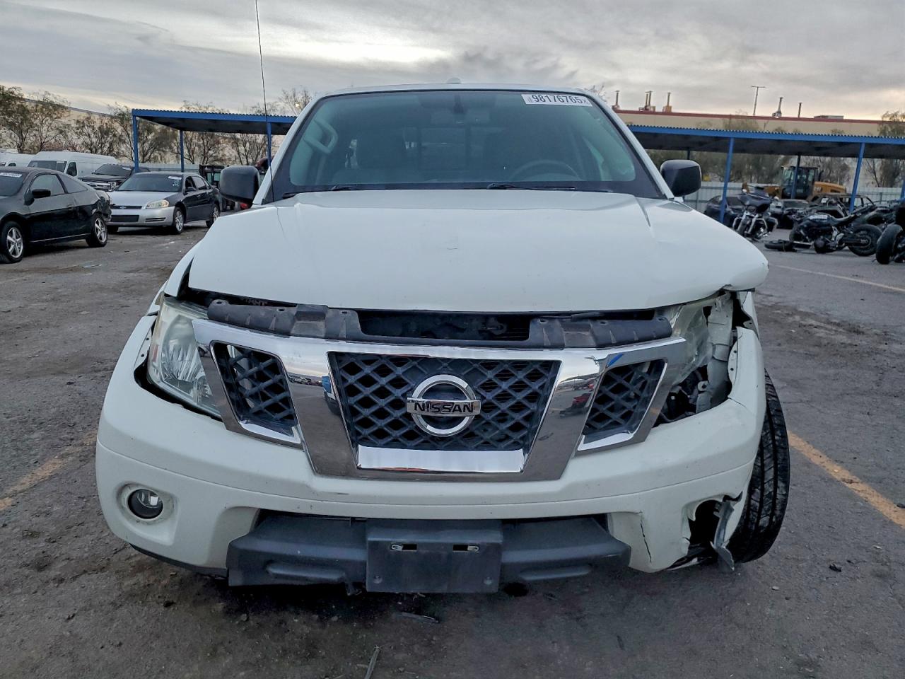 2018 NISSAN FRONTIER S photo 5