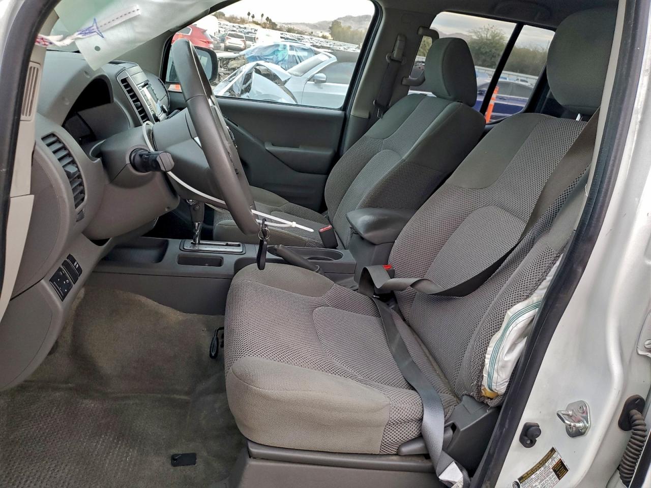 2018 NISSAN FRONTIER S photo 7