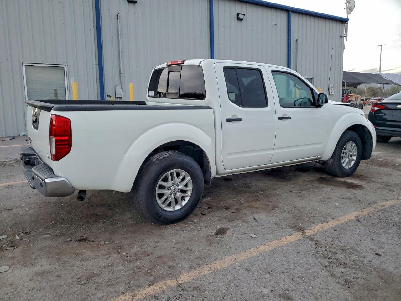 2018 NISSAN FRONTIER S photo 3
