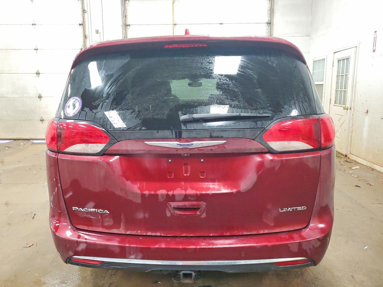 2019 CHRYSLER PACIFICA LIMITED photo 6