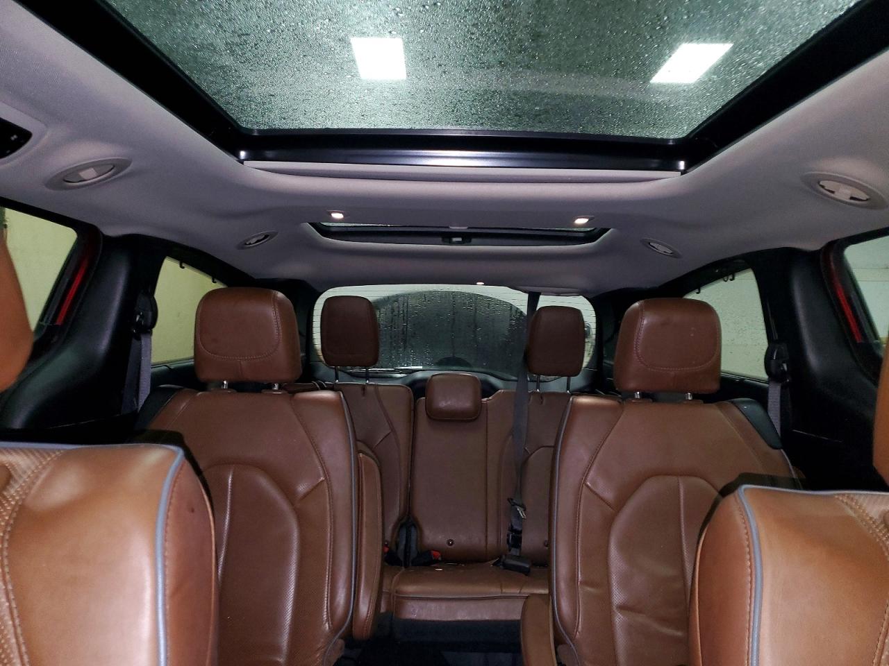 2019 CHRYSLER PACIFICA LIMITED photo 10