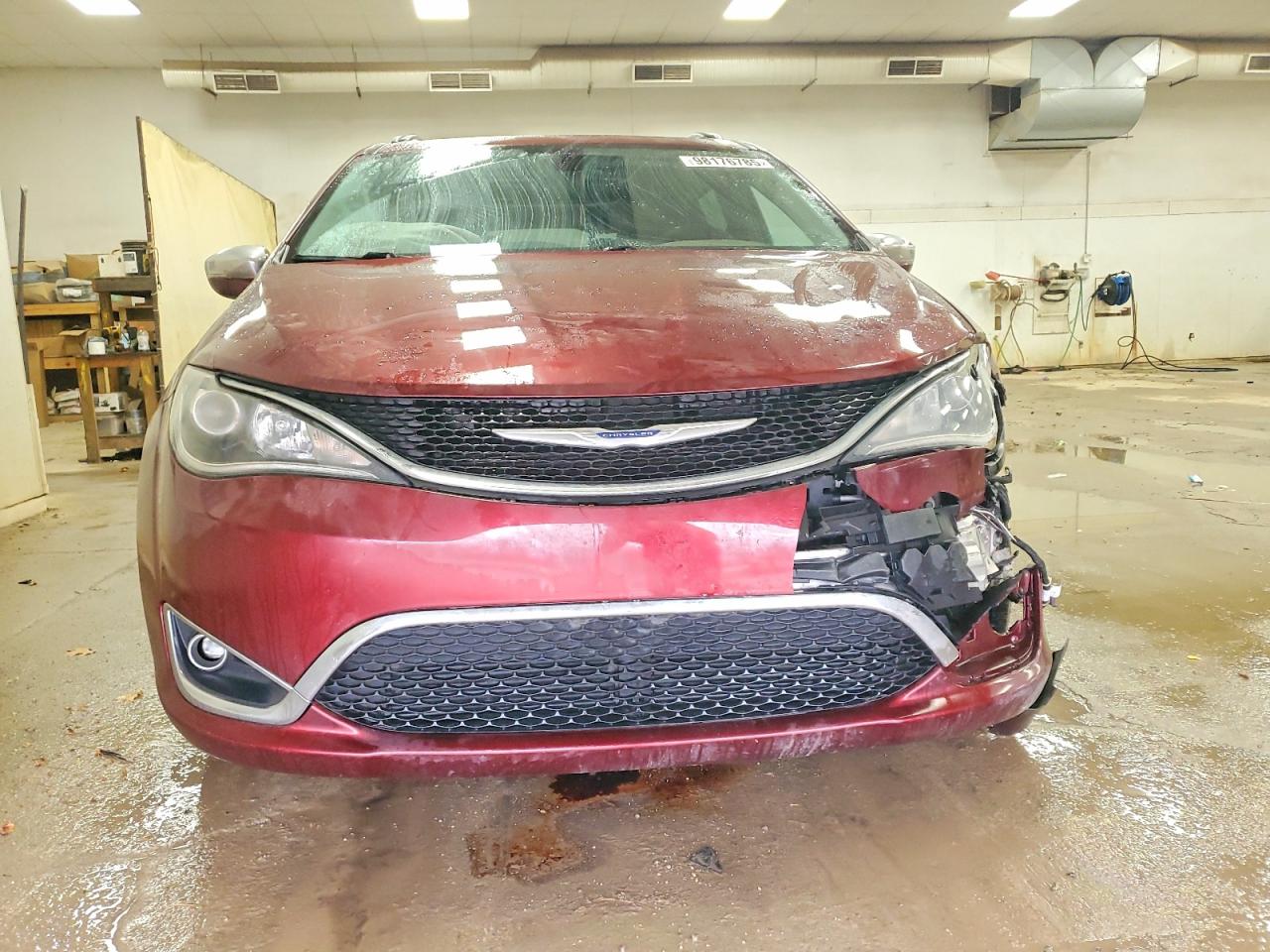 2019 CHRYSLER PACIFICA LIMITED photo 5