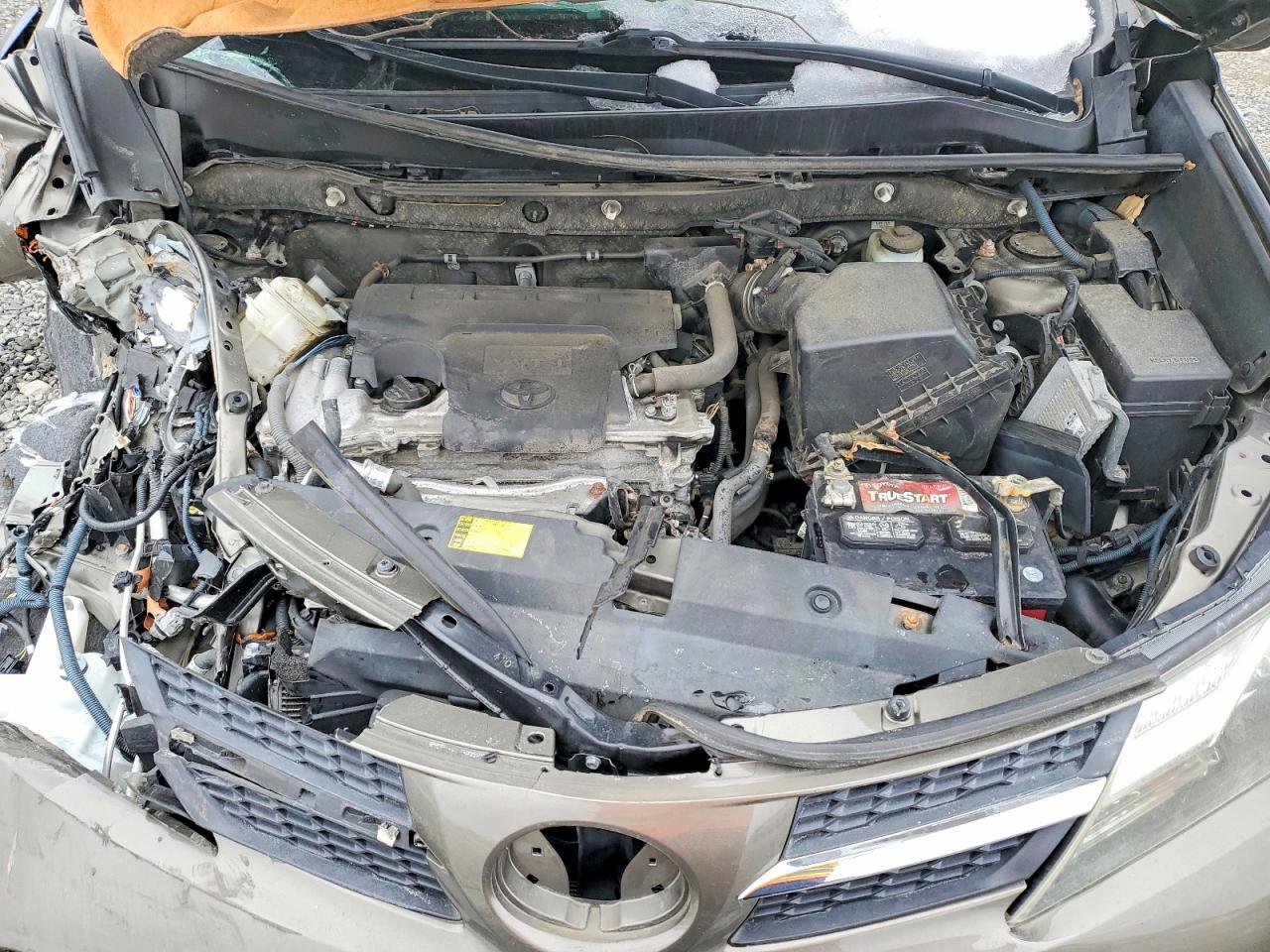 2014 TOYOTA RAV4 LE photo 12