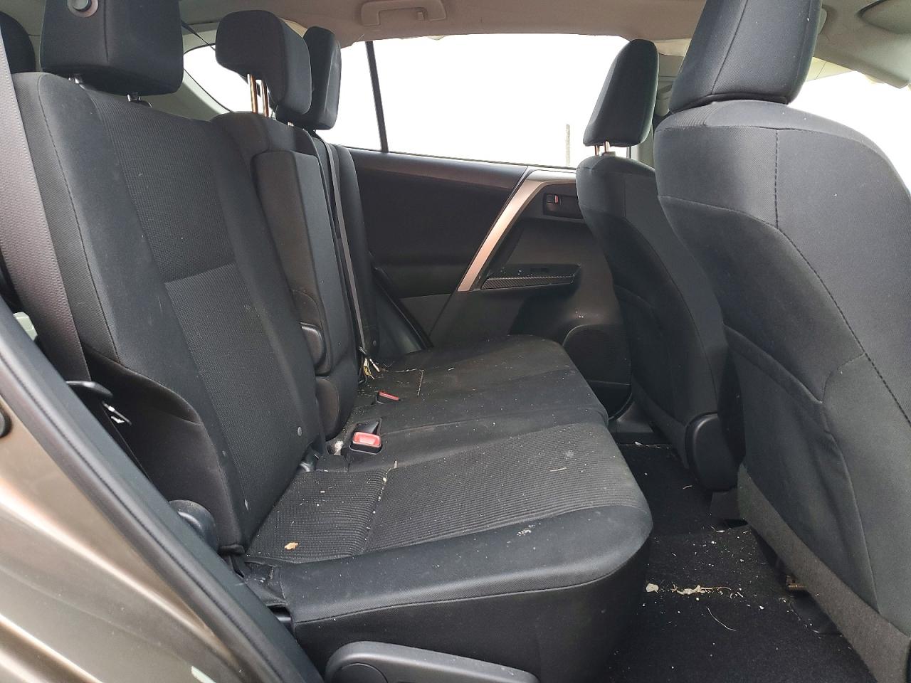 2014 TOYOTA RAV4 LE photo 11