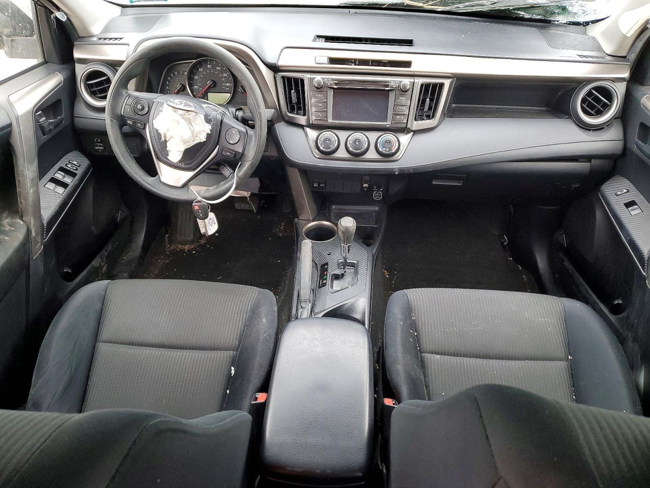 2014 TOYOTA RAV4 LE photo 8
