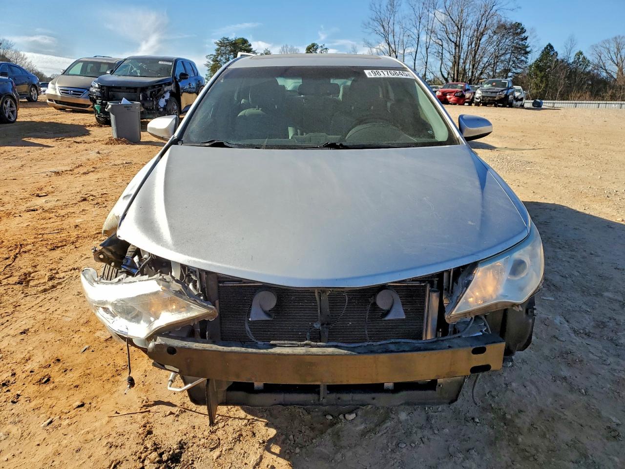 2013 TOYOTA CAMRY SE photo 5