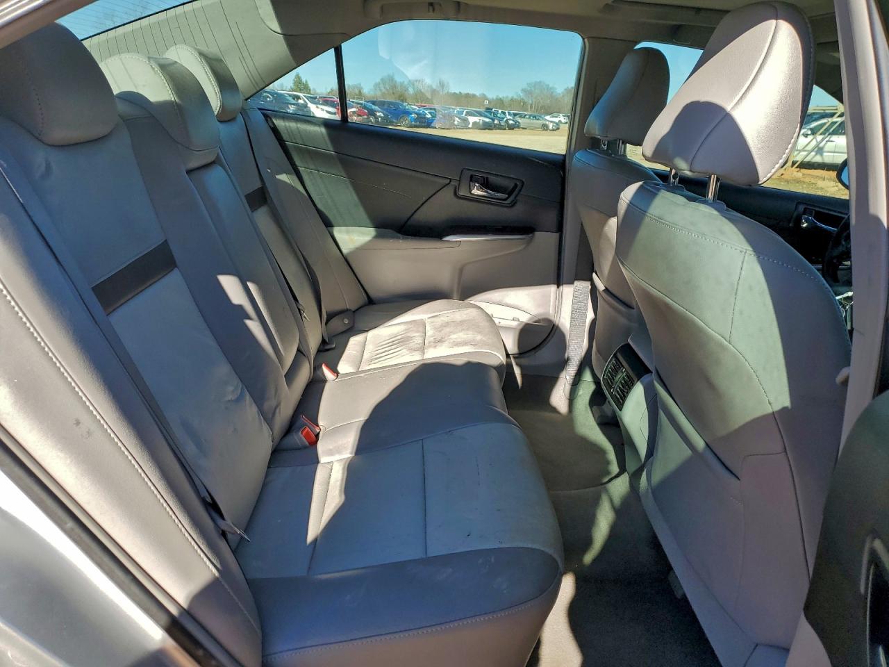 2013 TOYOTA CAMRY SE photo 10