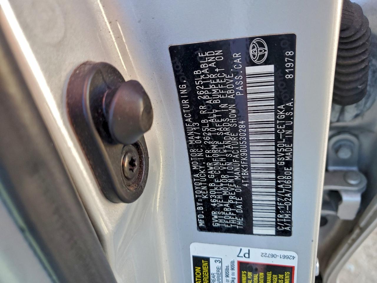 2013 TOYOTA CAMRY SE photo 13