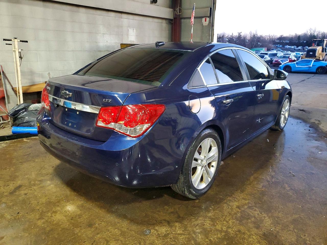 2011 CHEVROLET CRUZE LTZ photo 3