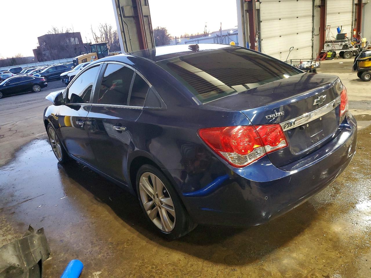 2011 CHEVROLET CRUZE LTZ photo 2