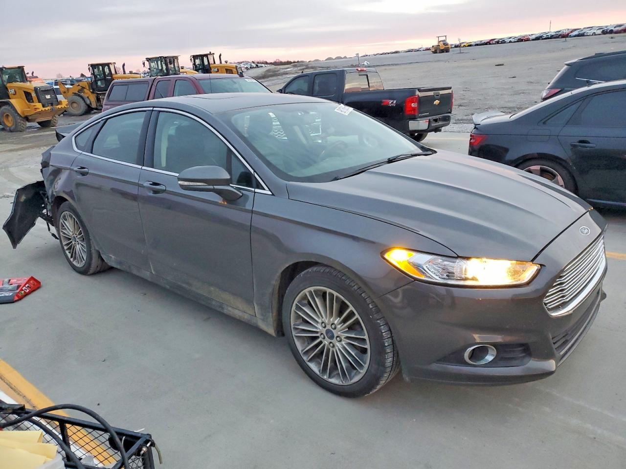 2016 FORD FUSION SE photo 4