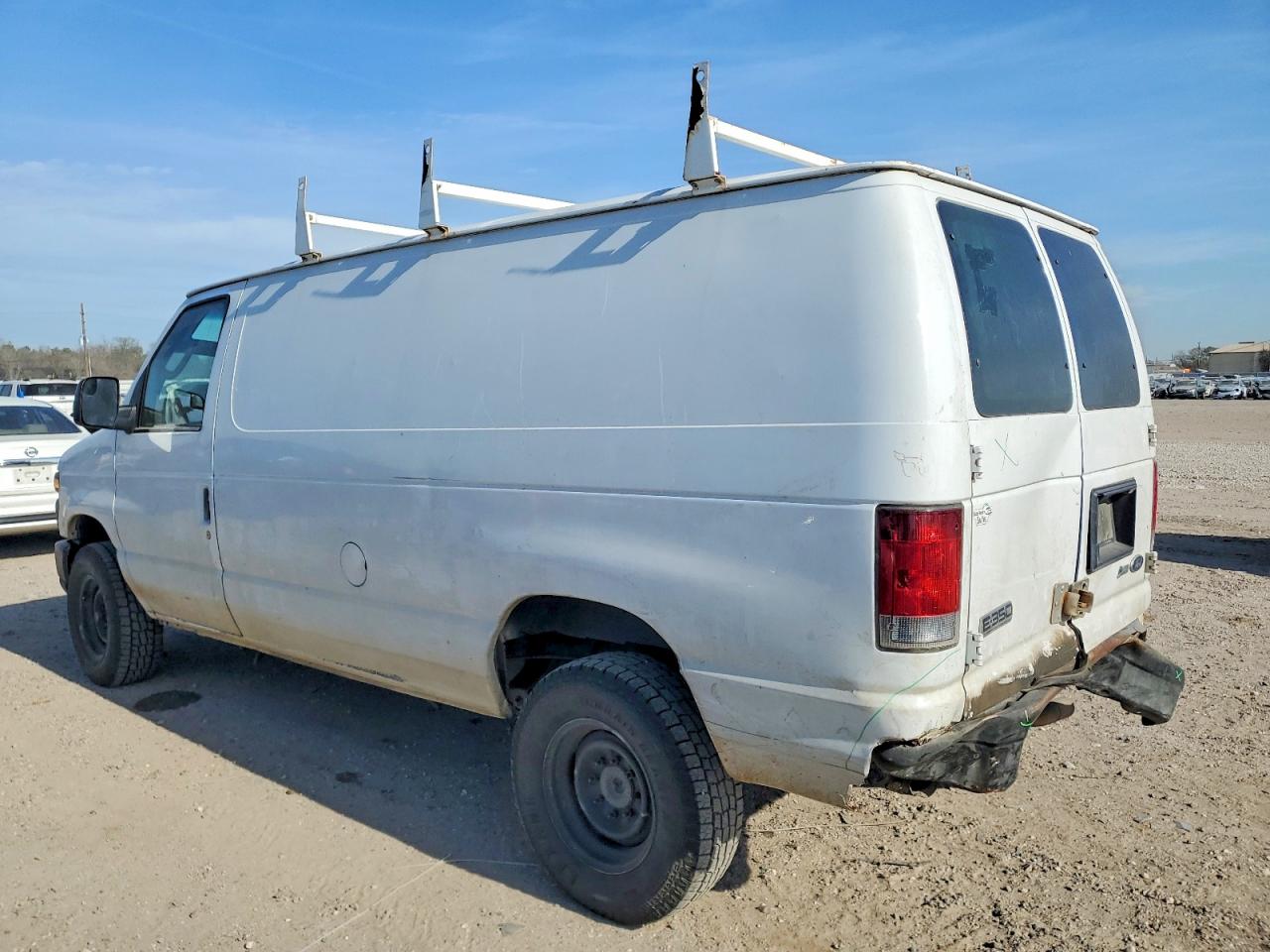 2011 FORD ECONOLINE E350 SUPER DUTY VAN photo 2