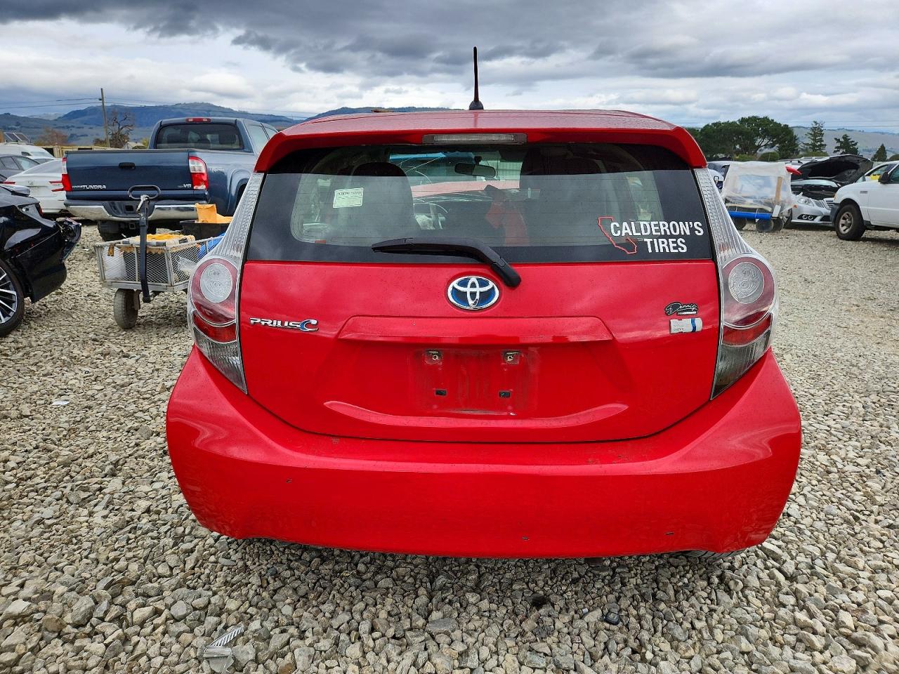 2013 TOYOTA PRIUS C photo 6