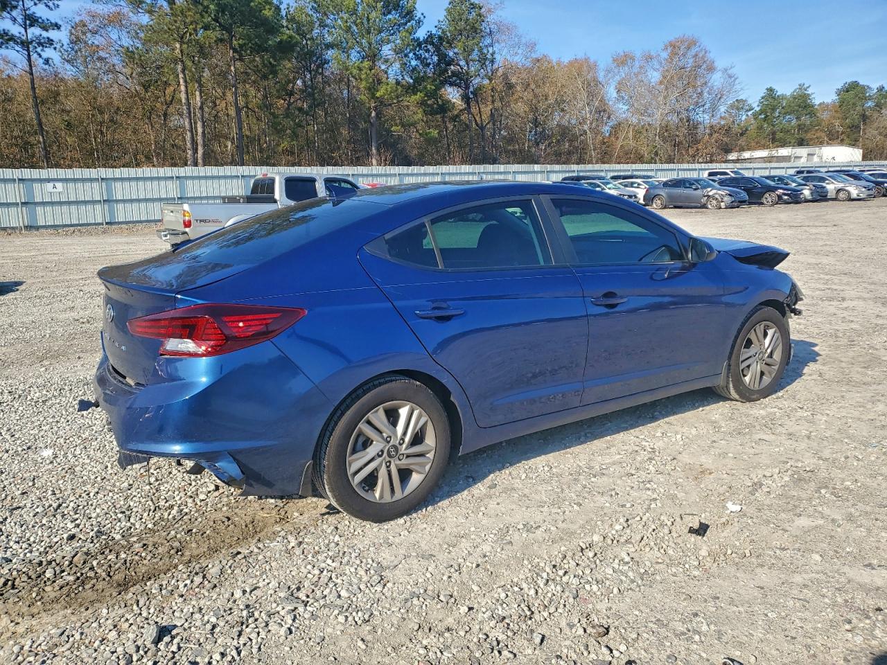 2020 HYUNDAI ELANTRA SEL photo 3