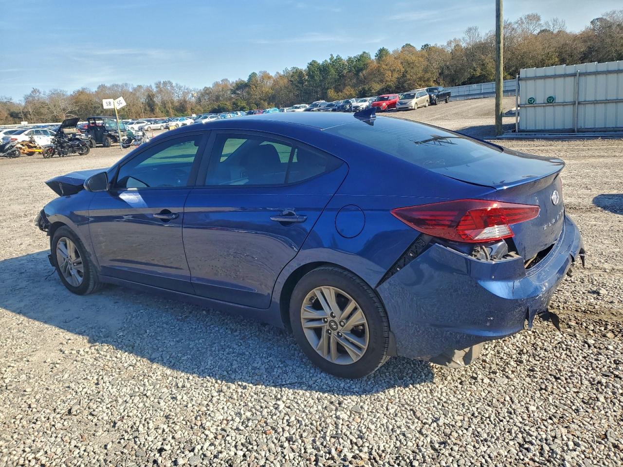 2020 HYUNDAI ELANTRA SEL photo 2