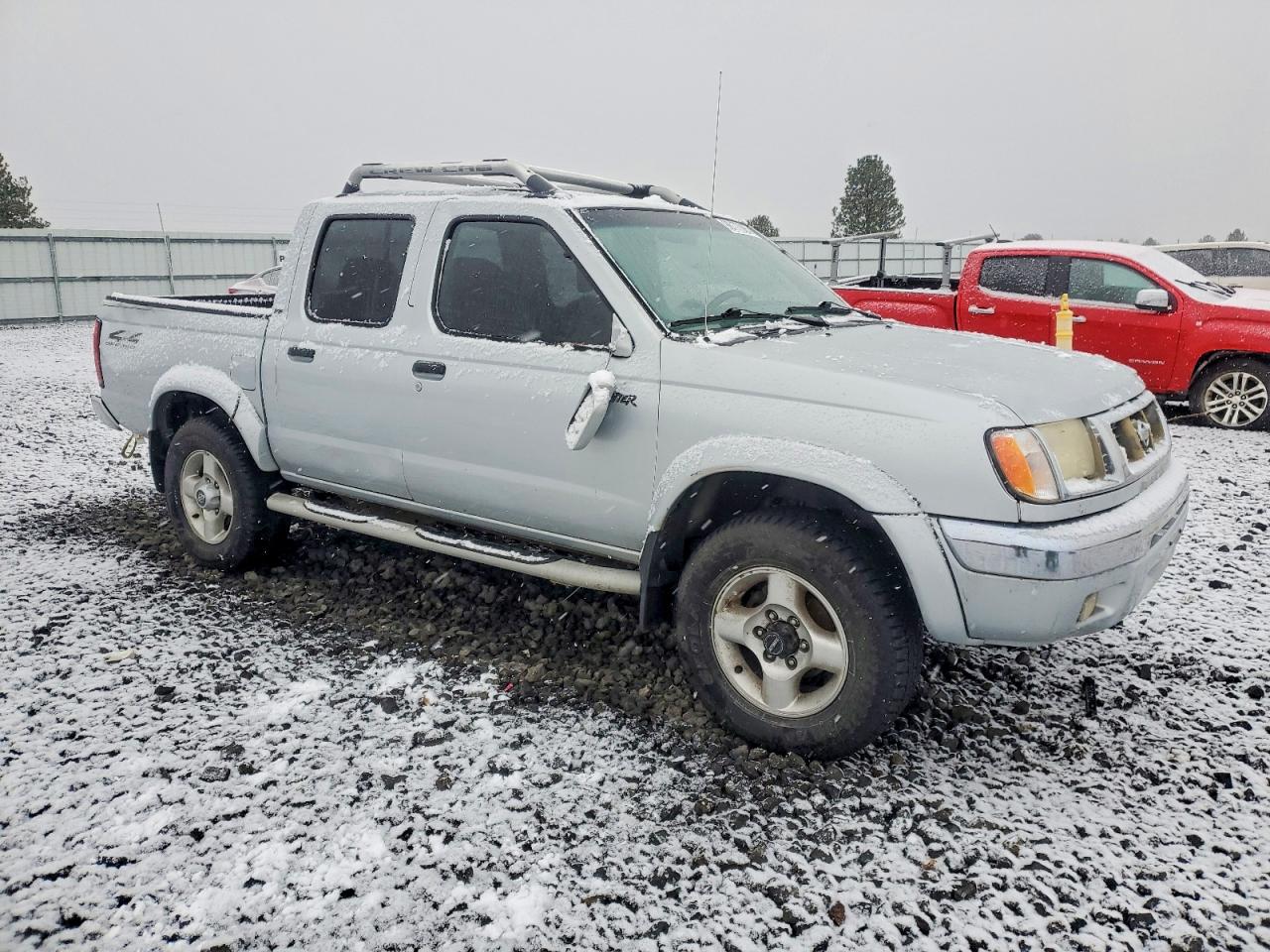 2000 NISSAN FRONTIER CREW CAB XE photo 4