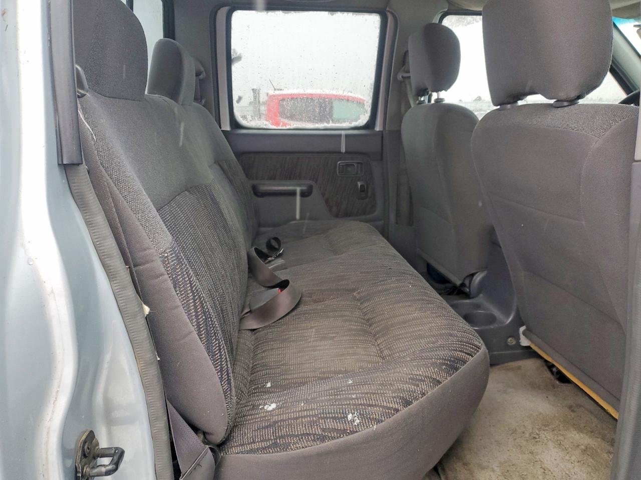 2000 NISSAN FRONTIER CREW CAB XE photo 10