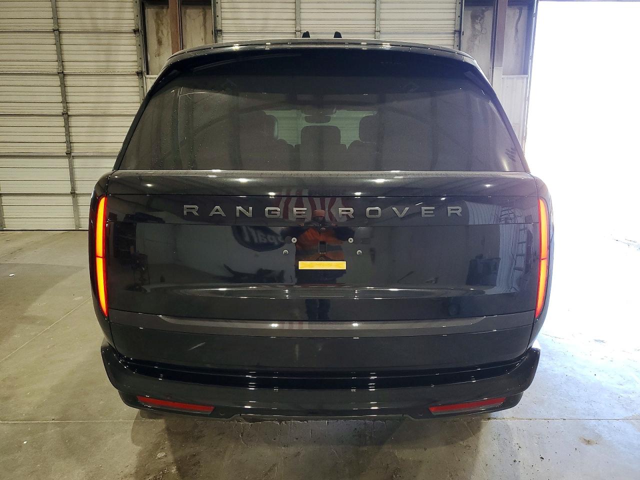 2025 LAND ROVER RANGE ROVER SE photo 6