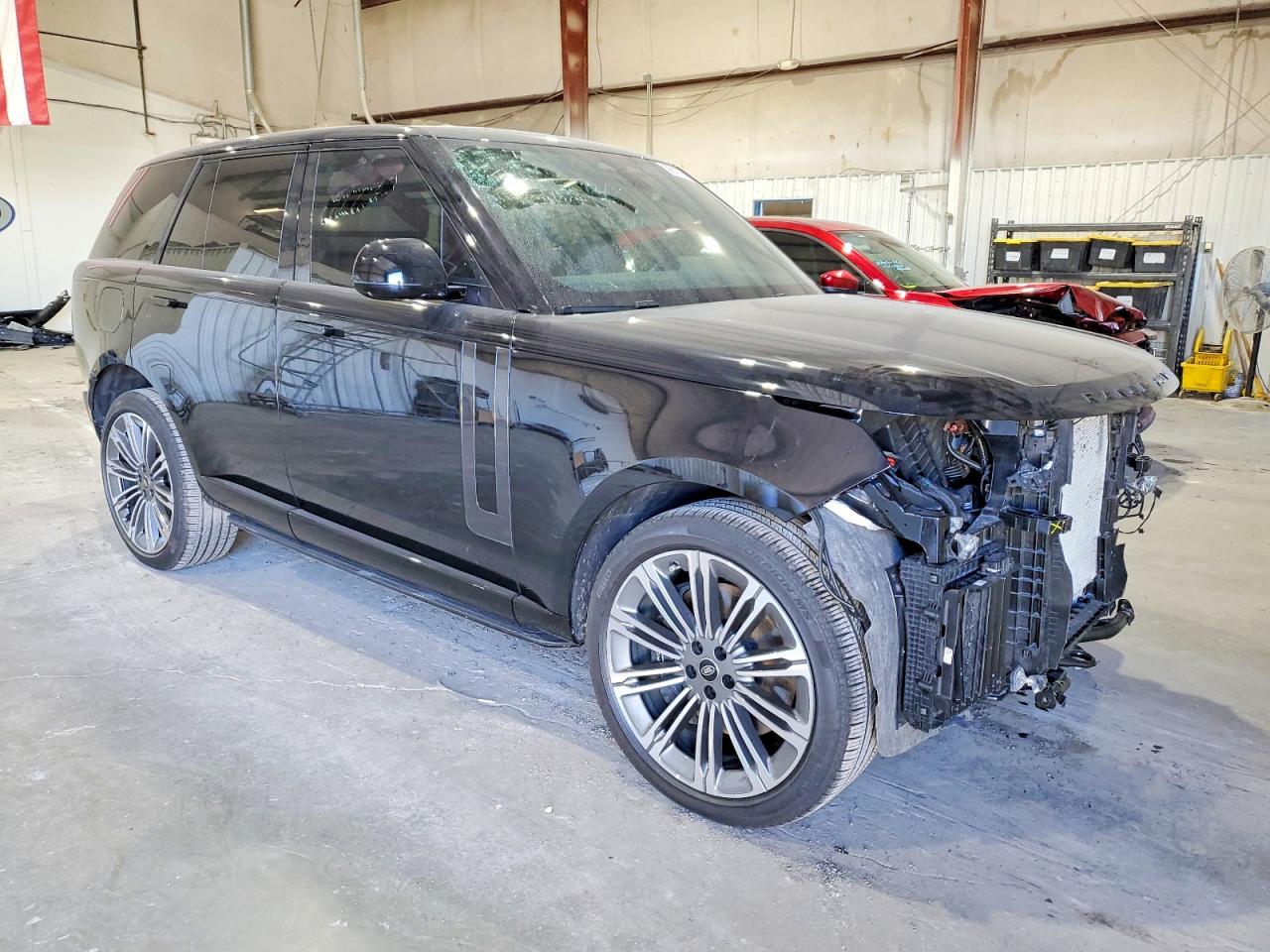 2025 LAND ROVER RANGE ROVER SE photo 4